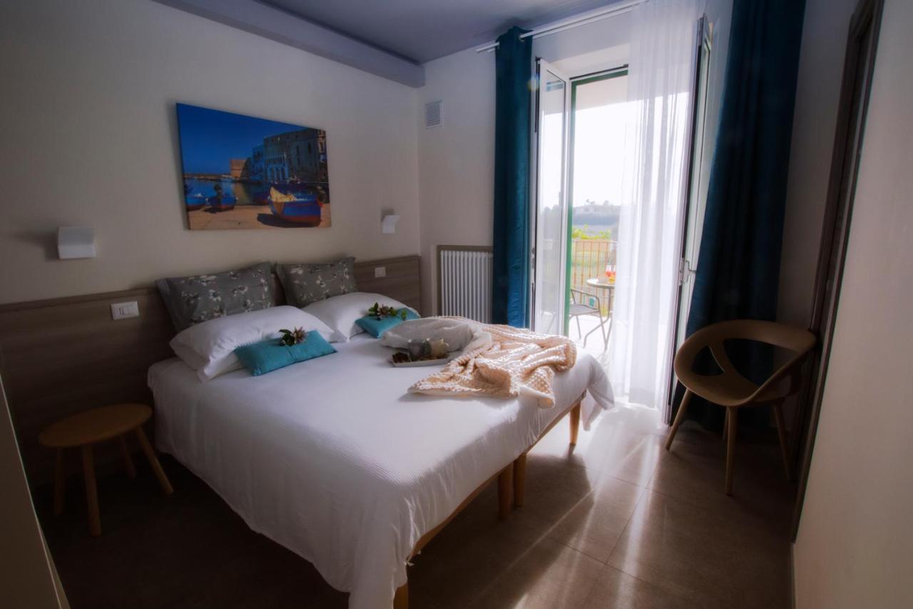 Casa Borgo Regina B&B - Bari Puglia Apartments 托雷阿马莱 外观 照片
