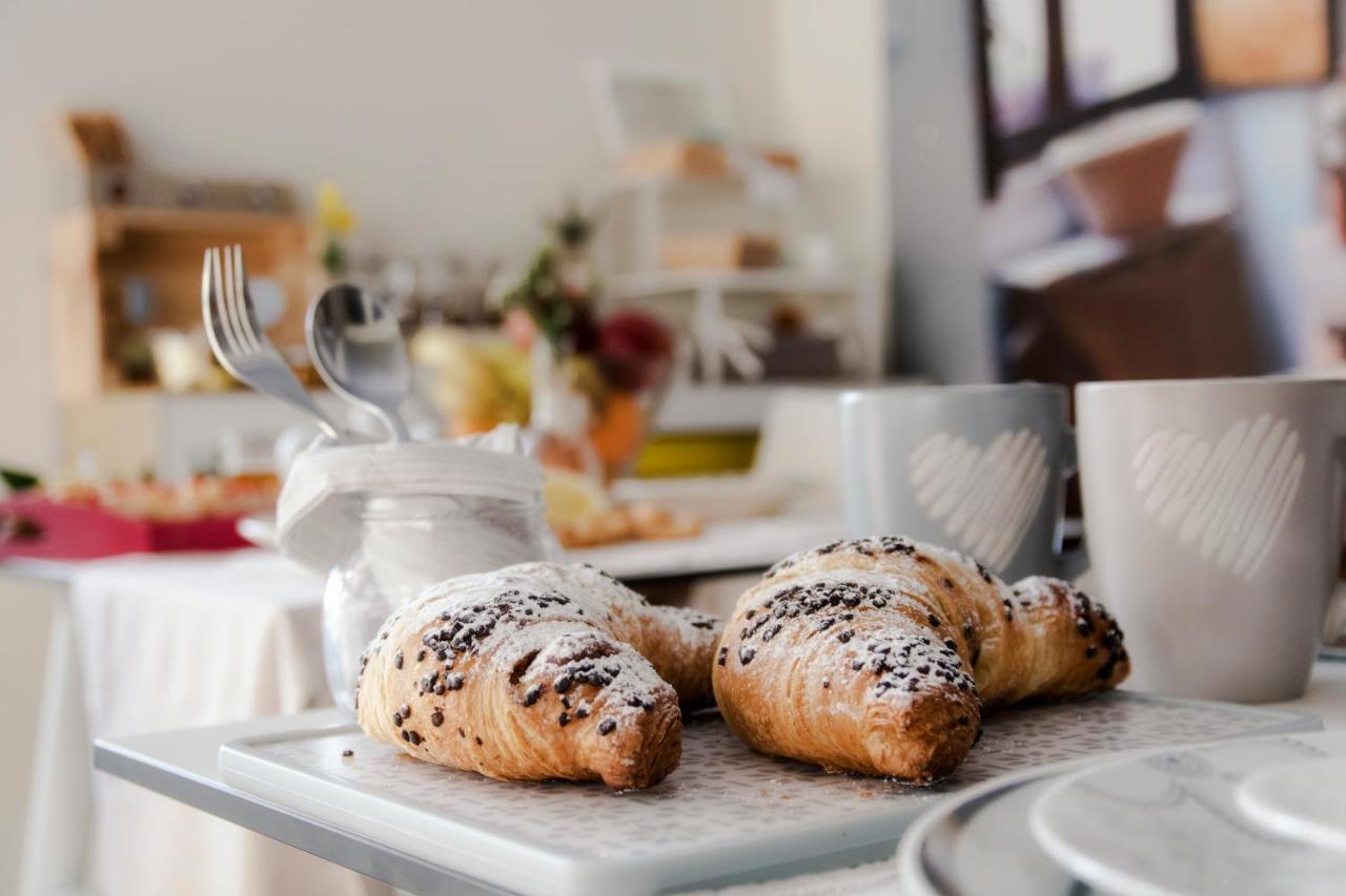 Casa Borgo Regina B&B - Bari Puglia Apartments 托雷阿马莱 外观 照片